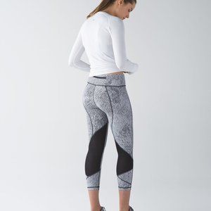 Lululemon Pace Rival Crop Power Luxtreme Spray Jacquard White Black / Black Sz 4